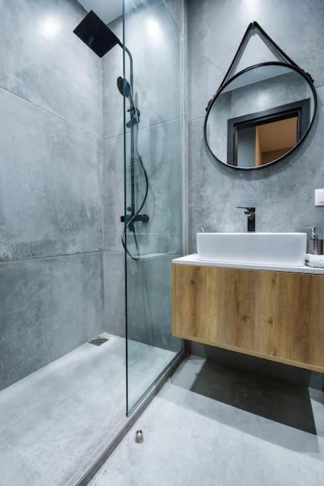 Ophelia Luxurious Suite #Tifhelexpo Θεσσαλονίκη Εξωτερικό φωτογραφία